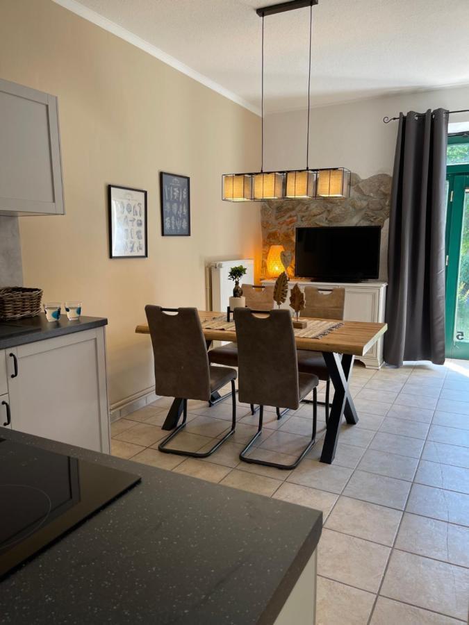 Naturnahes, Neu Moebl.Apartment, Hundefreundlich Neu Gaarz Екстериор снимка